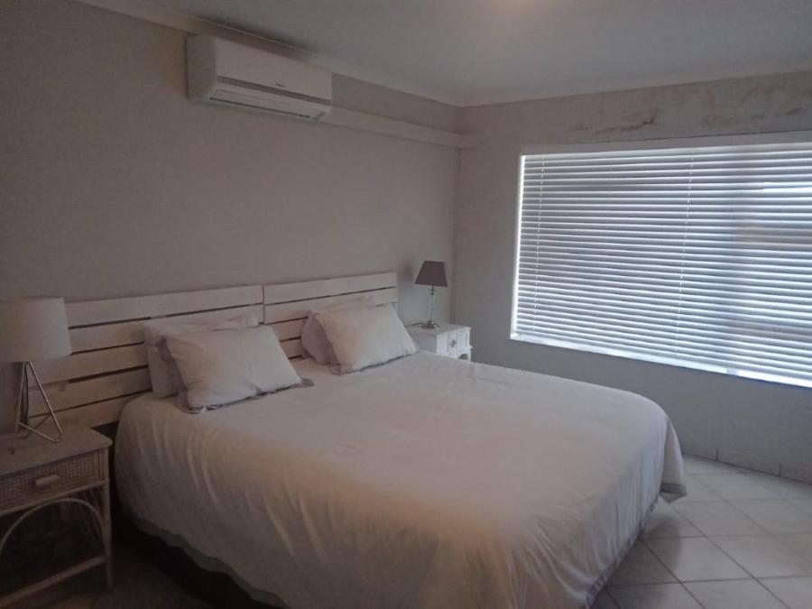 6 Bedroom Property for Sale in Aston Bay Eastern Cape